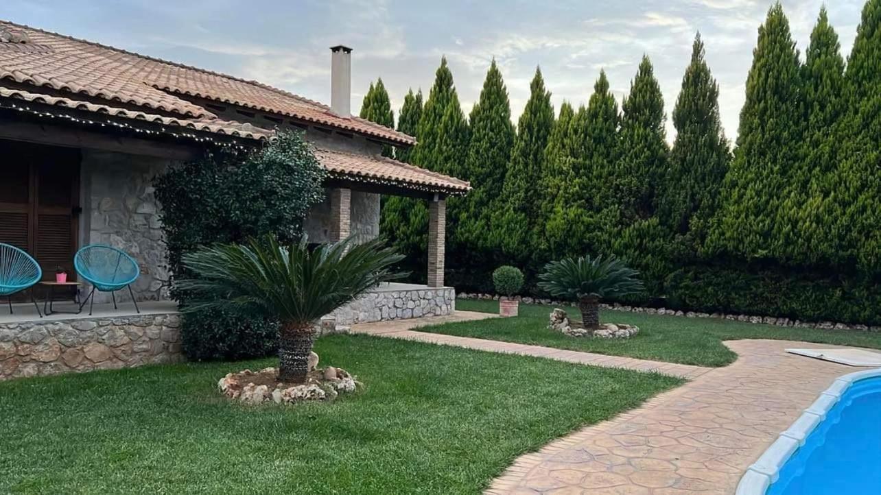 Villa Argie Неа Епидаврос Екстериор снимка